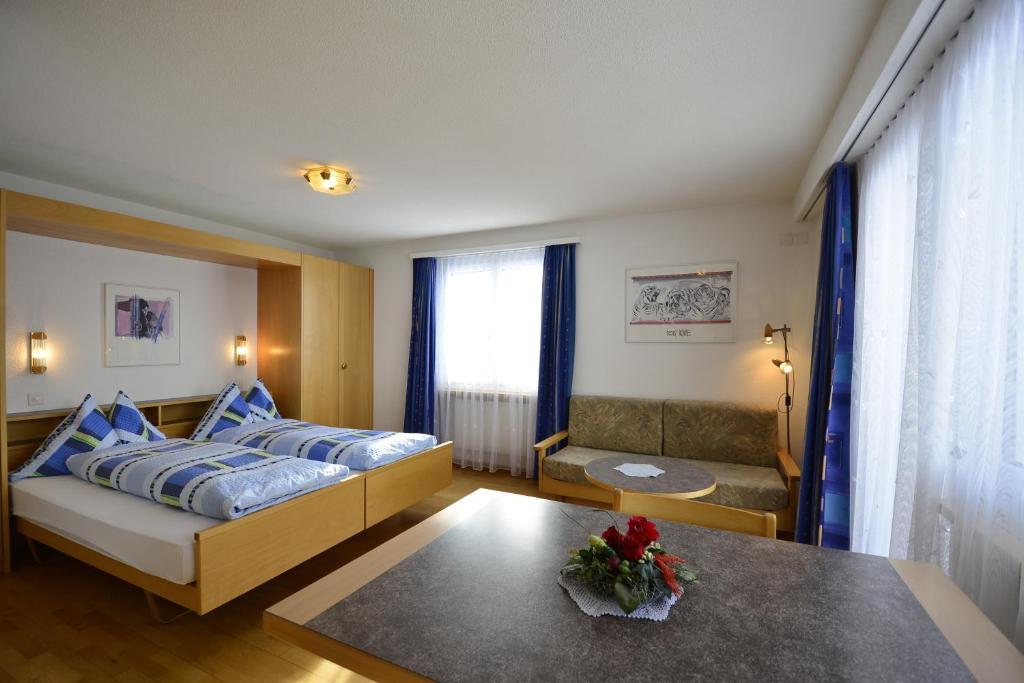 Haus Orion Apartment Saas-Fee Ruang foto