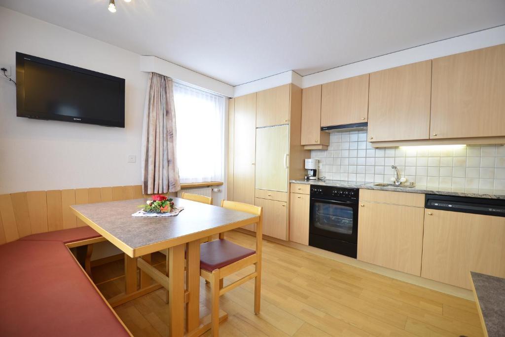 Haus Orion Apartment Saas-Fee Ruang foto